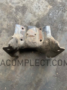 Кронштейн КПП задний 814+ (б/у) Mercedes-Benz 6682420402