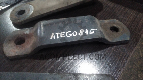 Серьга рессоры (передней) 16 болт (изогнутая) (б/у) Mercedes-Benz 9703250120
