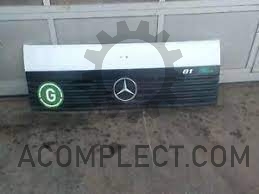 Капот с решеткой 814 + (б/у) Mercedes-Benz 6737500602